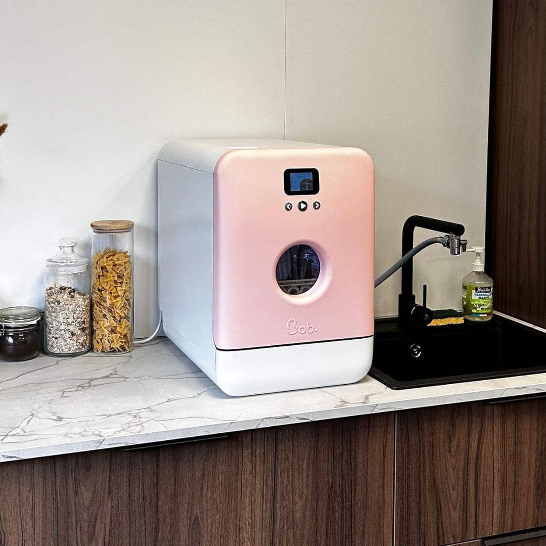 Daan Tech Bob Matte Edition — Matt pastel pink door / white body · Photo 4 of 4