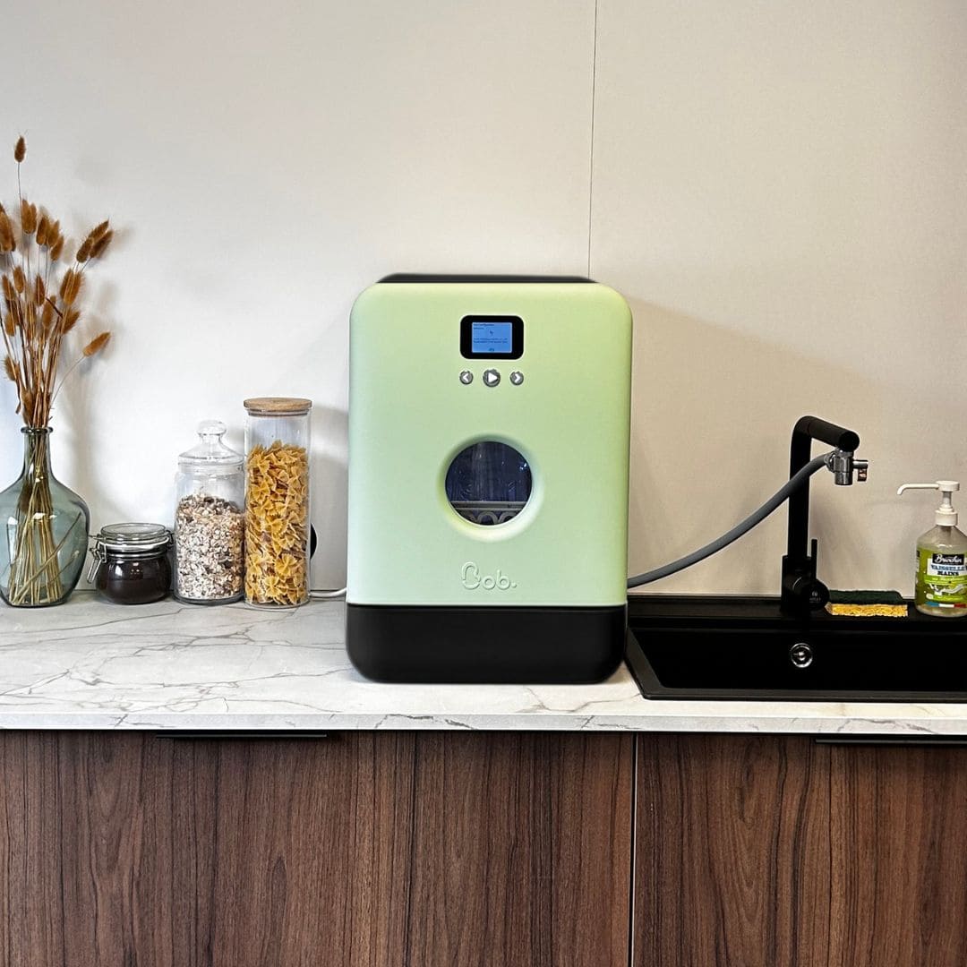 Daan Tech Bob Matte Edition — Matt almond green door / black body · Photo 1 of 3